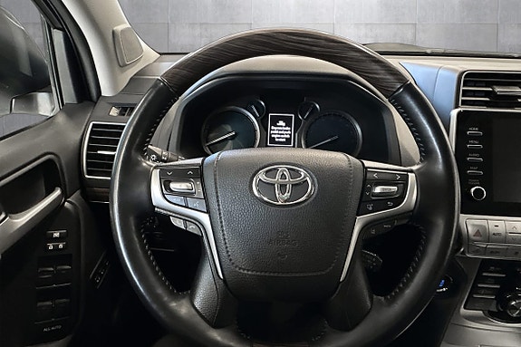 Toyota Land Cruiser 11 of 19