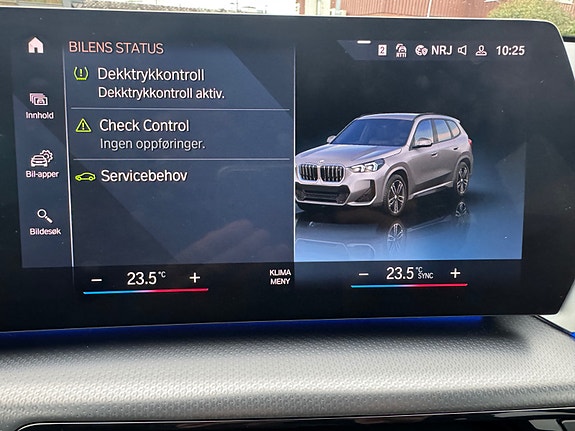 BMW iX1 29 of 30