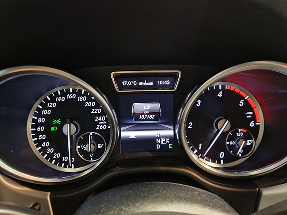 Mercedes-Benz ML250 6 of 25
