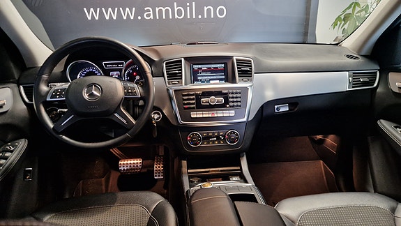 Mercedes-Benz ML250 17 of 25