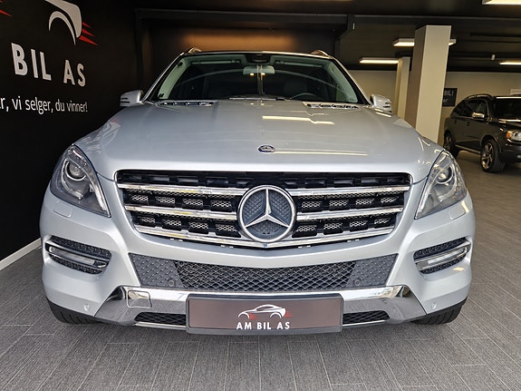 Mercedes-Benz ML250 5 of 25