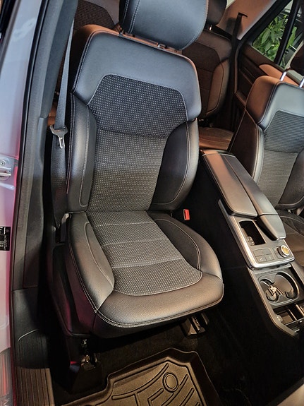 Mercedes-Benz ML250 19 of 25