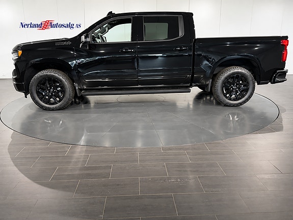 Chevrolet Silverado 1500 3 of 30