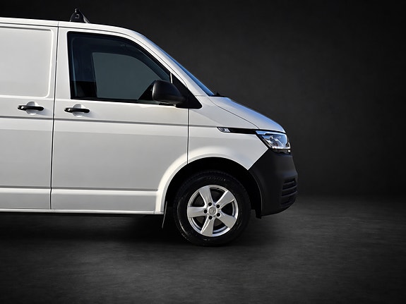 Volkswagen Transporter 12 of 30