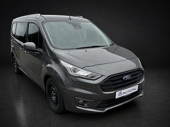 Ford Transit Connect 13 of 23