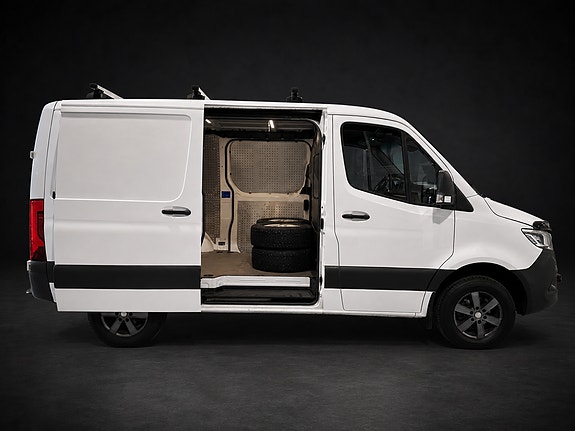 Mercedes-Benz Sprinter 12 of 20