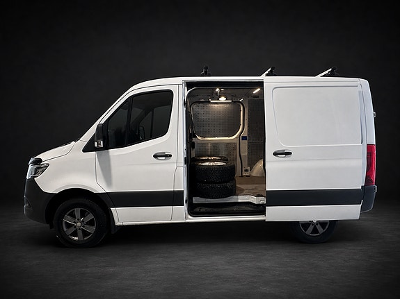 Mercedes-Benz Sprinter 11 of 20