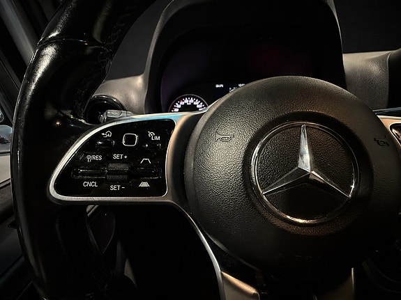 Mercedes-Benz Sprinter 18 of 20