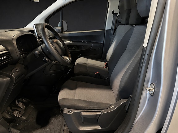 Citroen Berlingo 12 of 23