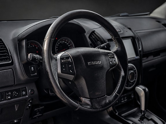 Isuzu D-max 15 of 30