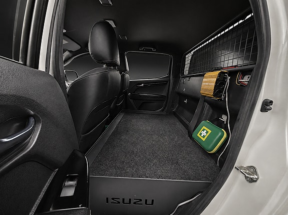 Isuzu D-max 10 of 30