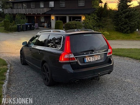 Volvo V70 4 of 13