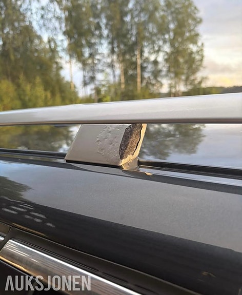 Volvo V70 10 of 13
