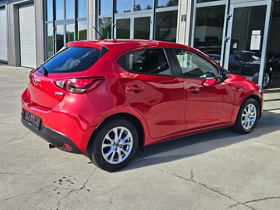 Mazda 2 4 of 23