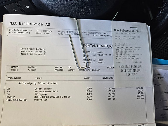 Mazda 2 17 of 23