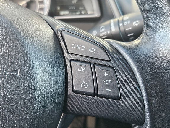Mazda 2 8 of 23