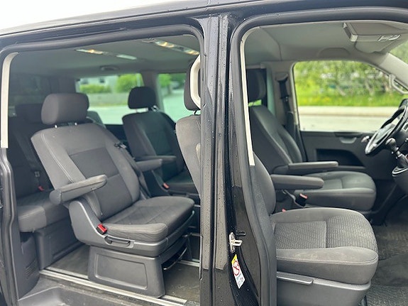 Volkswagen Multivan 3 of 16