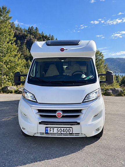 Bürstner Ixeo Time IT 745 - 148 hk - Queenbed - Senkeseng - Lithium - Luftfjæring - Stekeovn 2 of 21