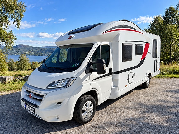 Bürstner Ixeo Time IT 745 - 148 hk - Queenbed - Senkeseng - Lithium - Luftfjæring - Stekeovn 3 of 21