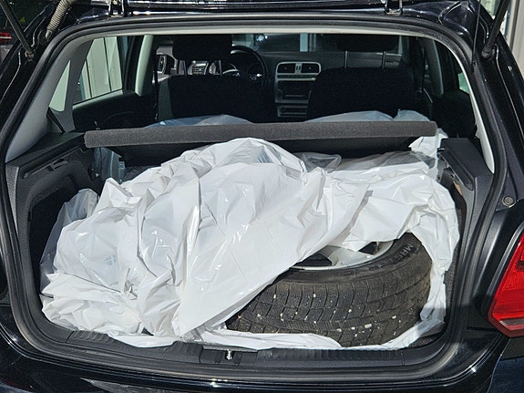 Volkswagen Polo 13 of 21