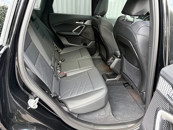 BMW iX1 30 of 30