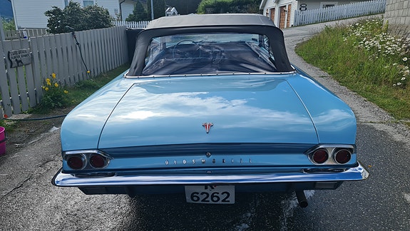 Oldsmobile 11 of 30