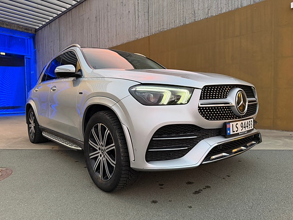 Mercedes-Benz GLE350 e 6 of 30