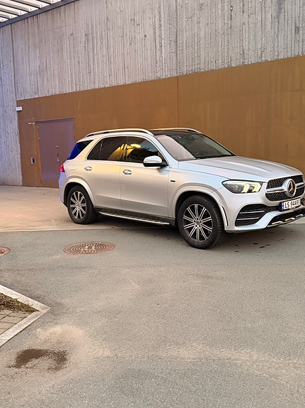 Mercedes-Benz GLE350 e 8 of 30