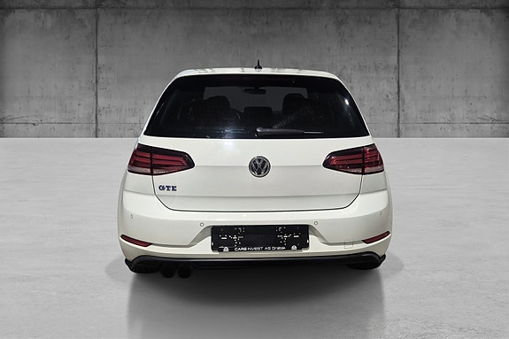 Volkswagen Golf VII 4 of 18