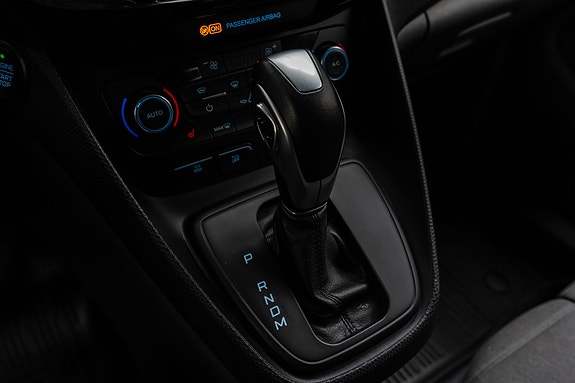 Ford Transit Connect 20 of 24
