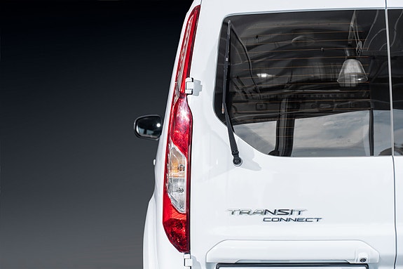 Ford Transit Connect 8 of 24