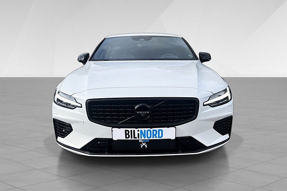 Volvo S60 2 of 17