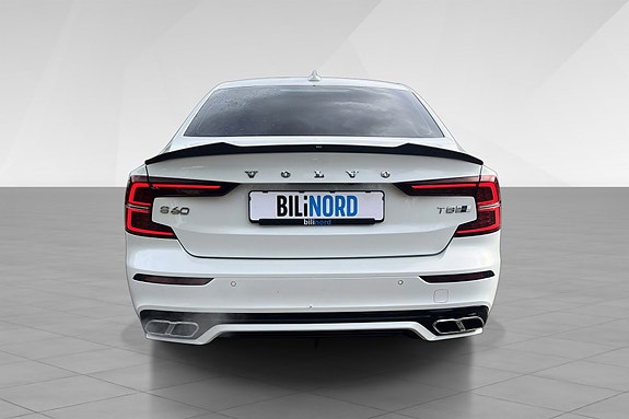 Volvo S60 5 of 17