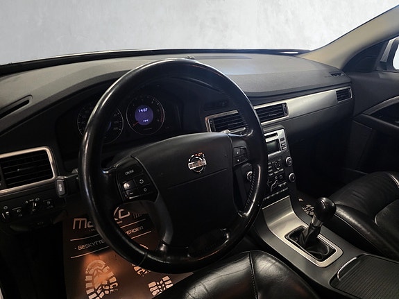 Volvo V70 22 of 30