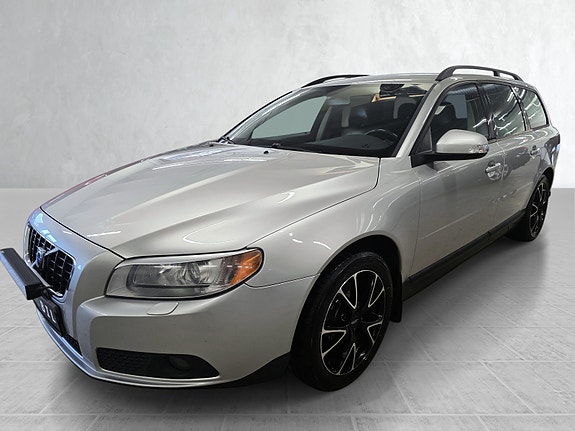 Volvo V70 9 of 30