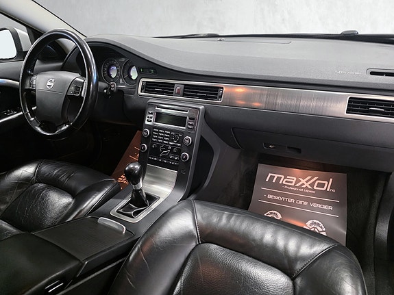 Volvo V70 18 of 30