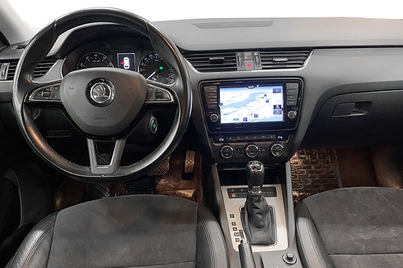 Skoda Octavia 9 of 12