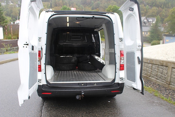 Maxus e-Deliver 3 5 of 15