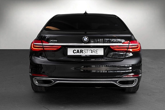 BMW 730d 7 of 30