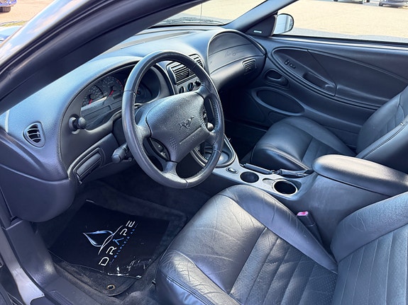 Ford Mustang 22 of 30