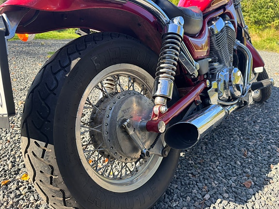 Suzuki VS800GL 8 of 14