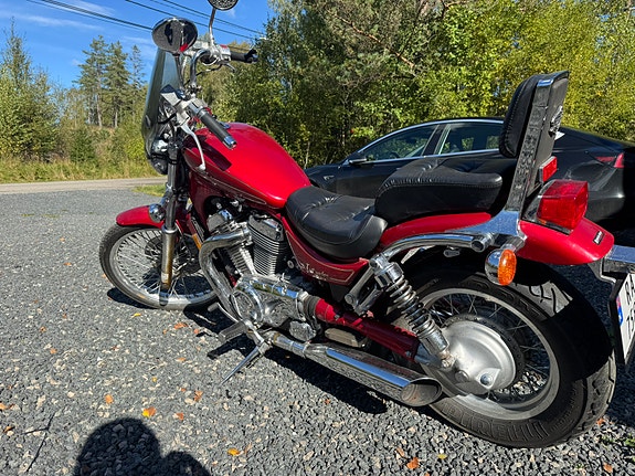 Suzuki VS800GL 2 of 14