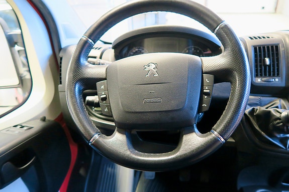 Peugeot Boxer 9 of 18