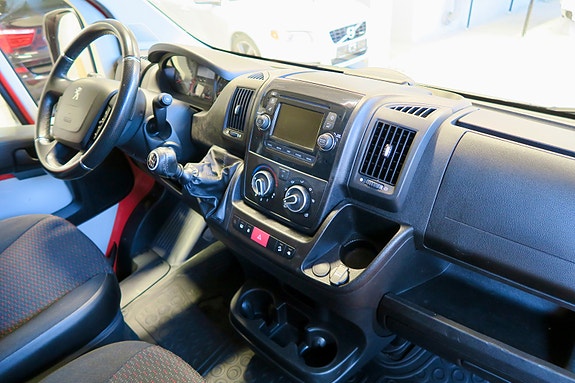 Peugeot Boxer 10 of 18