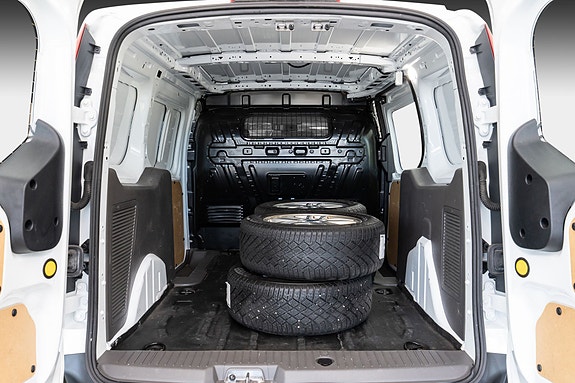 Ford Transit Connect 25 of 26