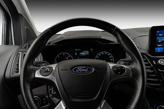 Ford Transit Connect 16 of 26