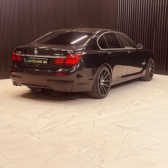 BMW 730d 2 of 18
