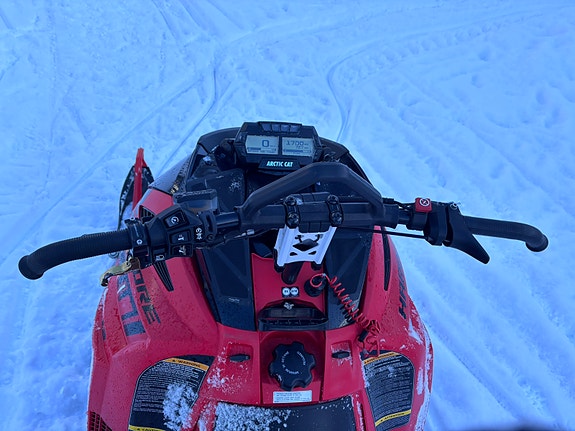 Arctic-cat M 8000 Alpha1 7 of 12