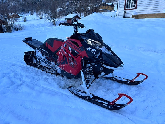 Arctic-cat M 8000 Alpha1 10 of 12