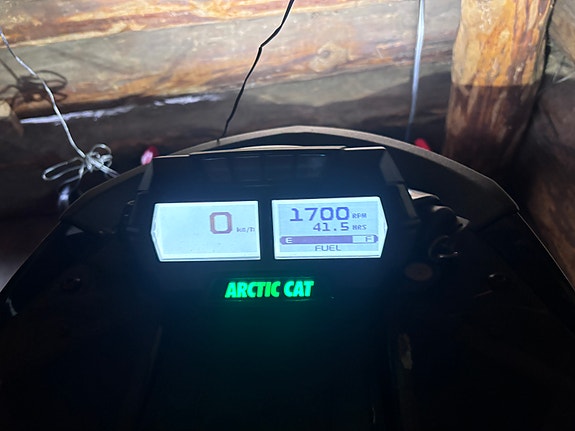 Arctic-cat M 8000 Alpha1 12 of 12
